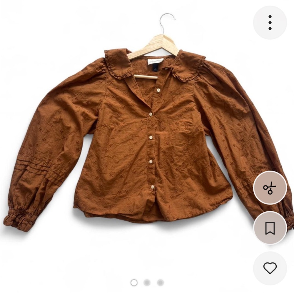 Universal Thread Rust-Brown Textured Button Front… - image 1